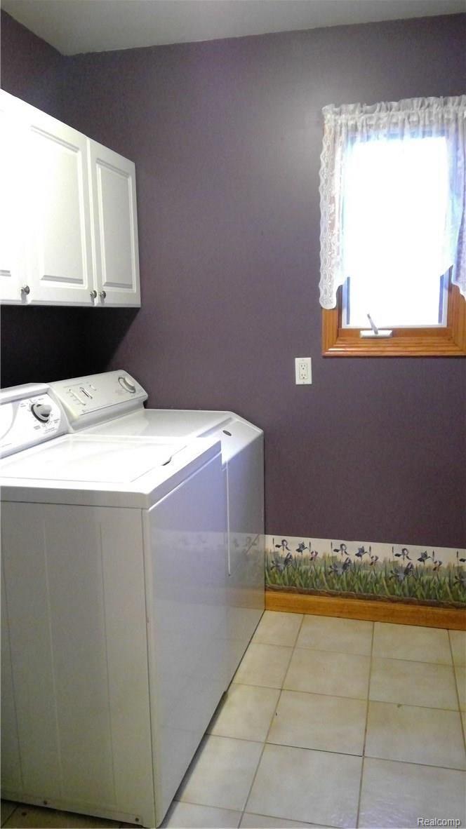 2447 Hadley Road Lapeer, MI 48446 - Photo 23 of 57 first floor laundry