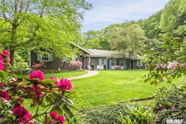 354 Ridge Lane Mill Neck, NY 11765 - Photo 1 of 1 Front of the house