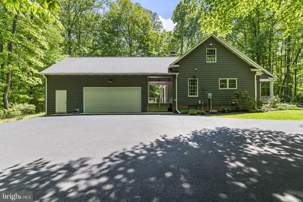 $884,000 | 4111 Buck Board Lane, Dunkirk, MD 20754
