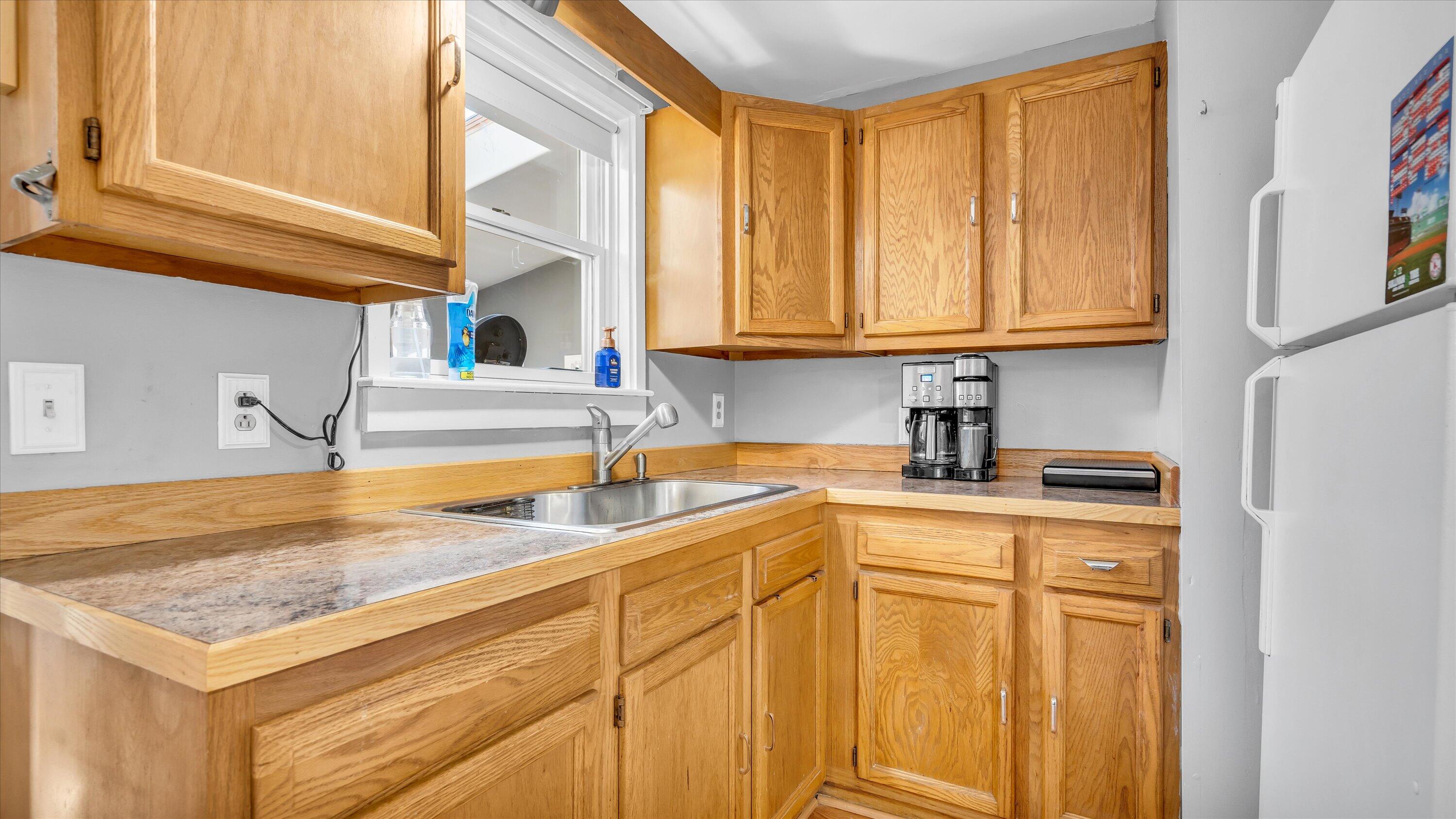 17 Brook Road Portland, ME 04103 - Photo 10 of 38 09-DSC05576