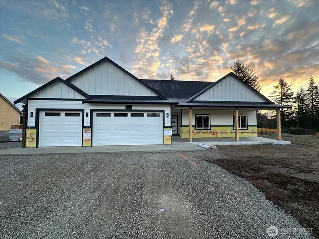 $899,950 | 920 Barbara Lane, Centralia, WA 98531