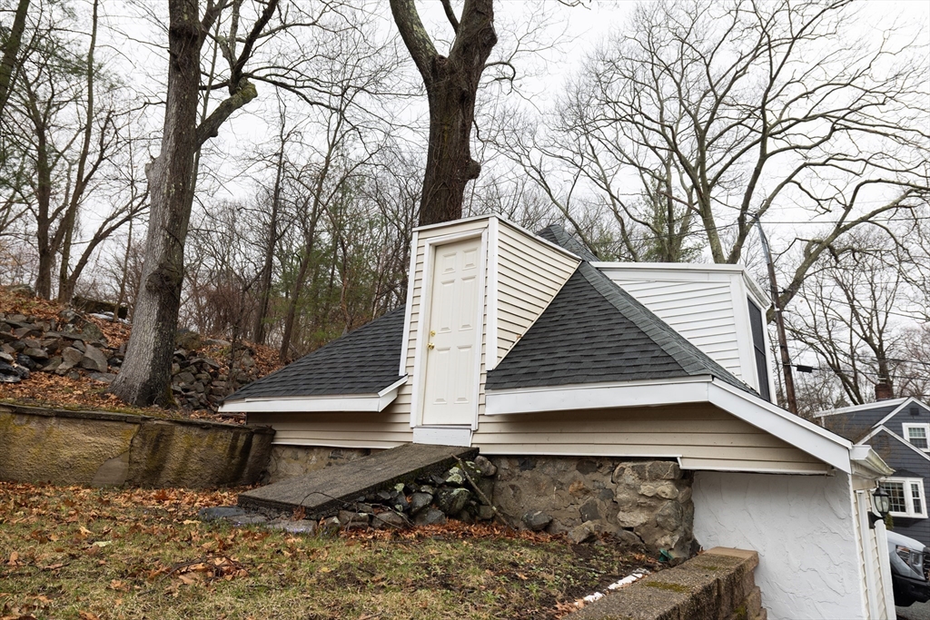 765 Walnut Street Lynnfield, MA 01940 - Photo 24 of 28