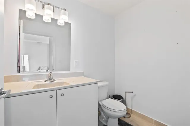 $449,999 | 9066 Southwest 73rd Court, Unit 701, Miami, FL 33156