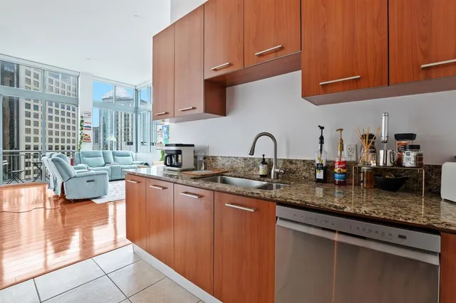 $449,999 | 9066 Southwest 73rd Court, Unit 701, Miami, FL 33156