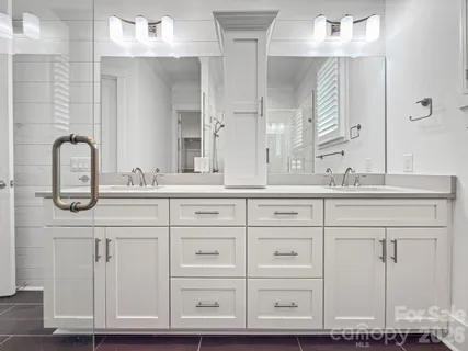 $738,000 | 14140 Shelburne Village Drive, Charlotte, NC 28278