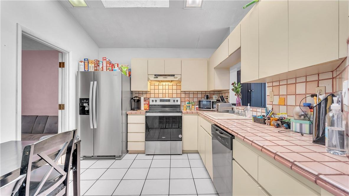14532 Southwest 128th Court Road Miami, FL 33186 - Photo 12 of 19 Photo 12