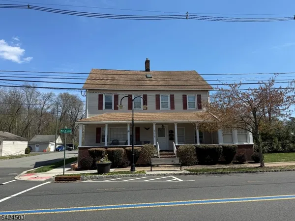 $3,400 | 275 Main Avenue, Unit 2, Stirling, NJ 07980