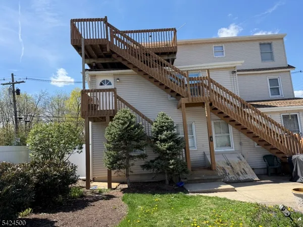 $3,400 | 275 Main Avenue, Unit 2, Stirling, NJ 07980