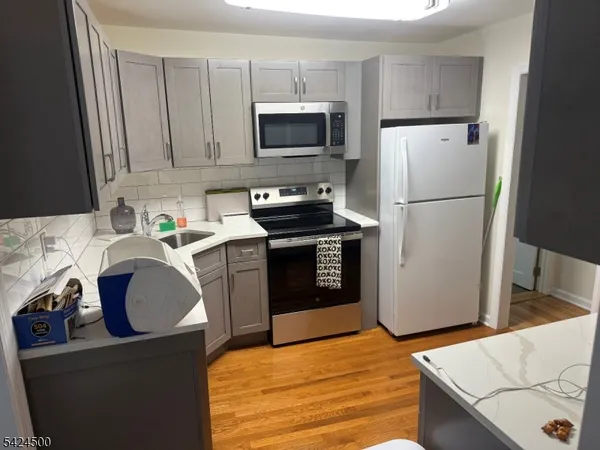 $3,400 | 275 Main Avenue, Unit 2, Stirling, NJ 07980