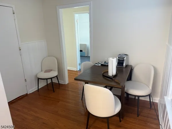 $3,400 | 275 Main Avenue, Unit 2, Stirling, NJ 07980