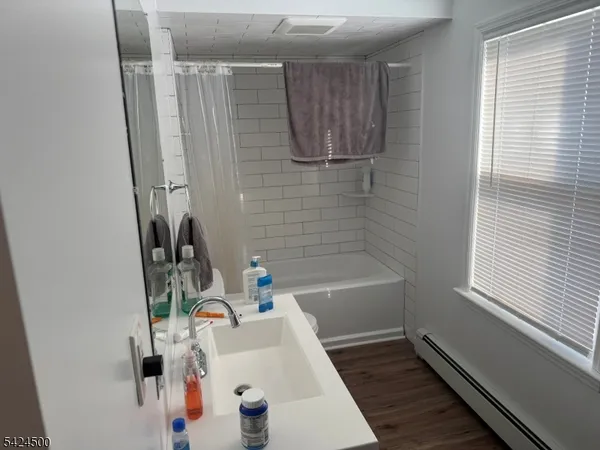 $3,400 | 275 Main Avenue, Unit 2, Stirling, NJ 07980