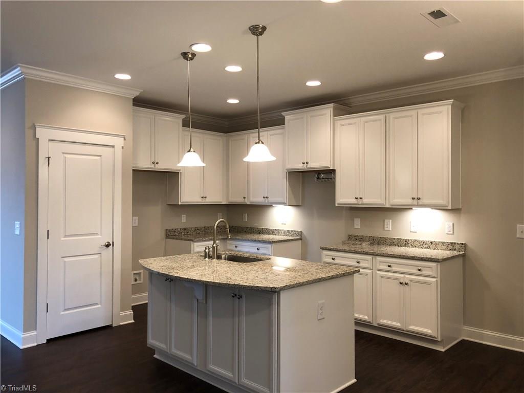 3428 Amber Mdws Road, Unit 27 High Point, NC 27265 - Photo 6 of 26