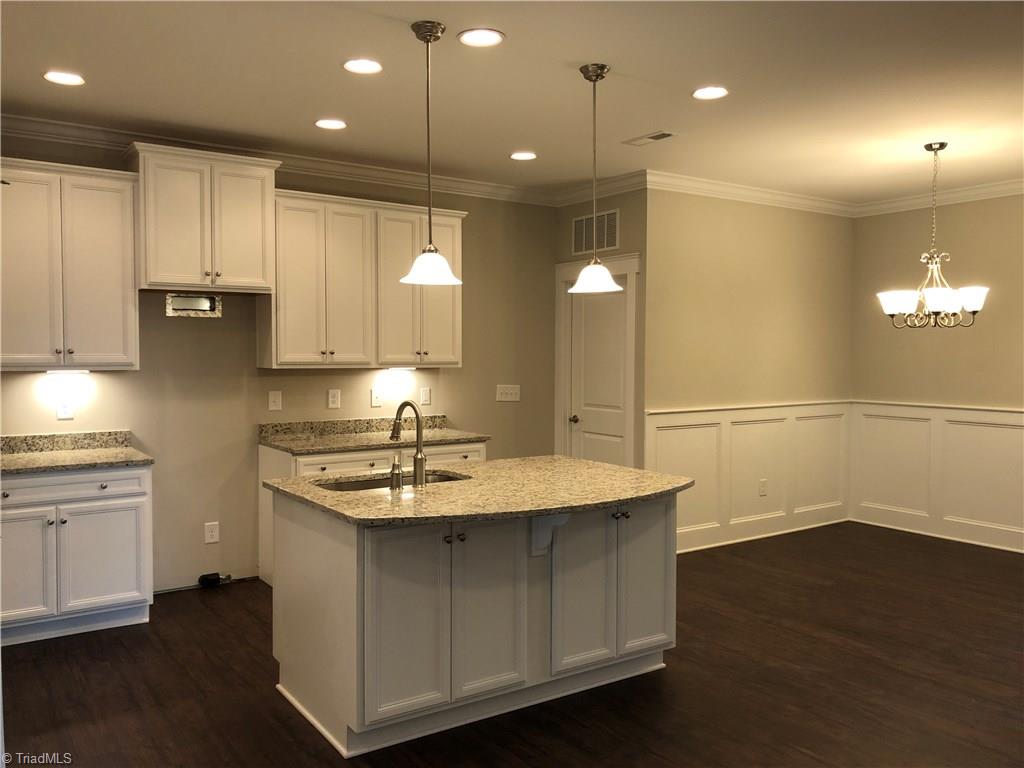 3428 Amber Mdws Road, Unit 27 High Point, NC 27265 - Photo 7 of 26