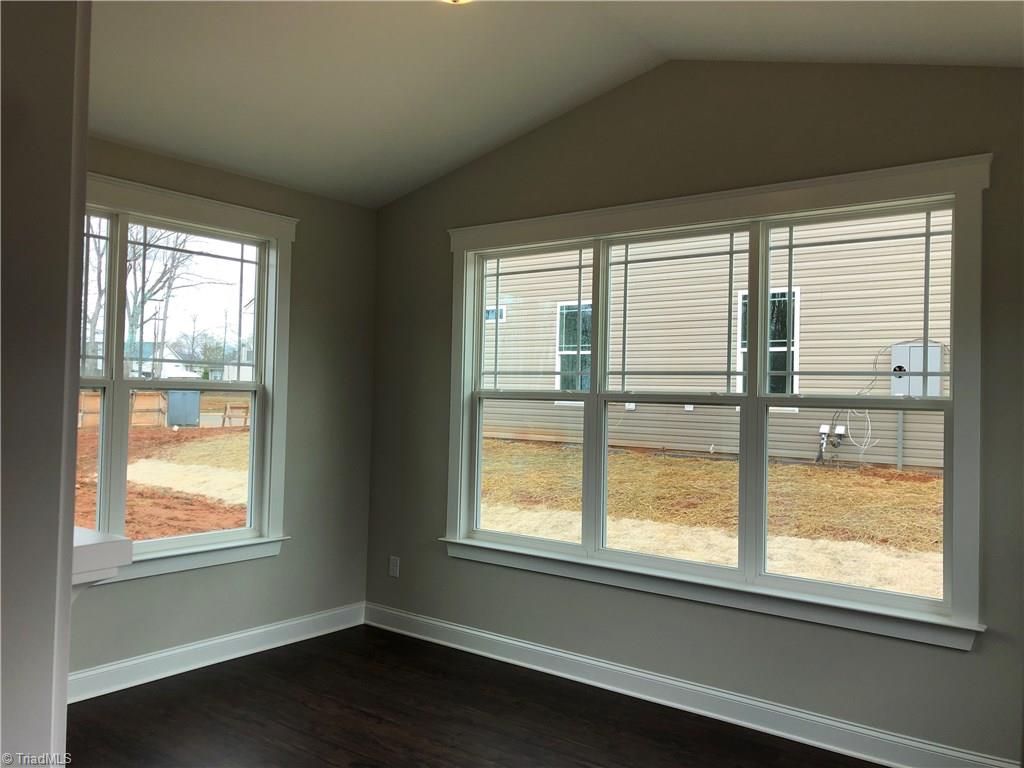 3428 Amber Mdws Road, Unit 27 High Point, NC 27265 - Photo 9 of 26