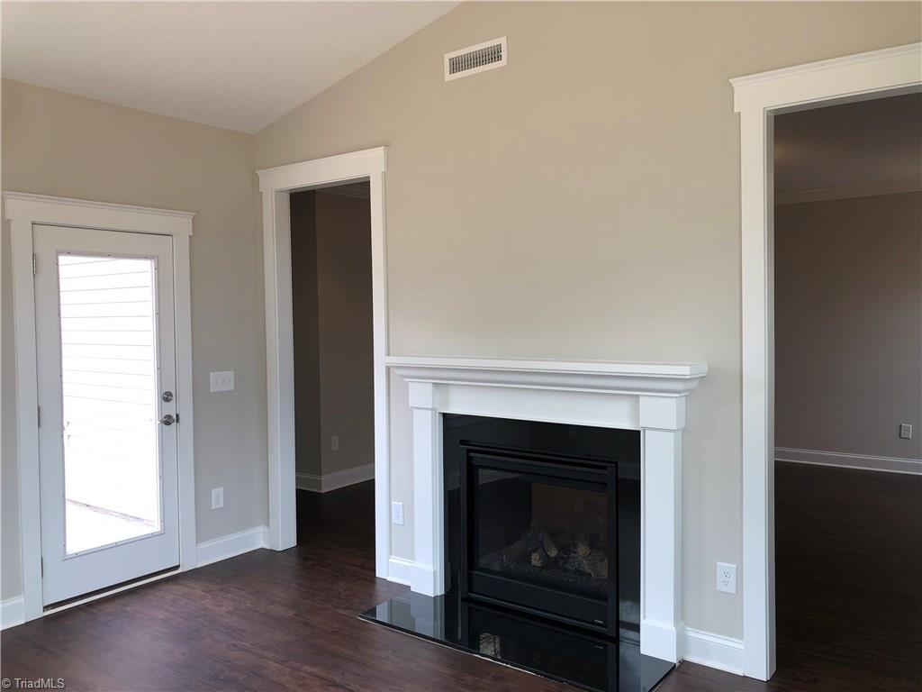 3428 Amber Mdws Road, Unit 27 High Point, NC 27265 - Photo 10 of 26