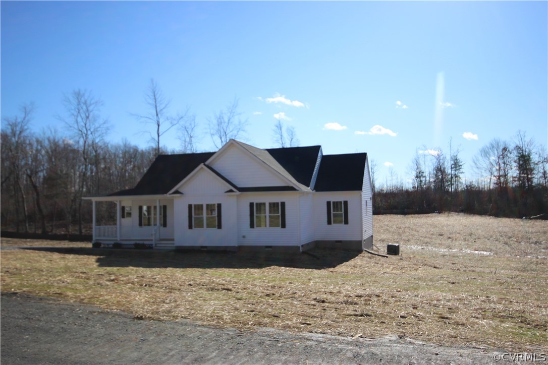 209 New S Ridge Road Bumpass, VA 23024 - Photo 3 of 26 a house view with a outdoor space