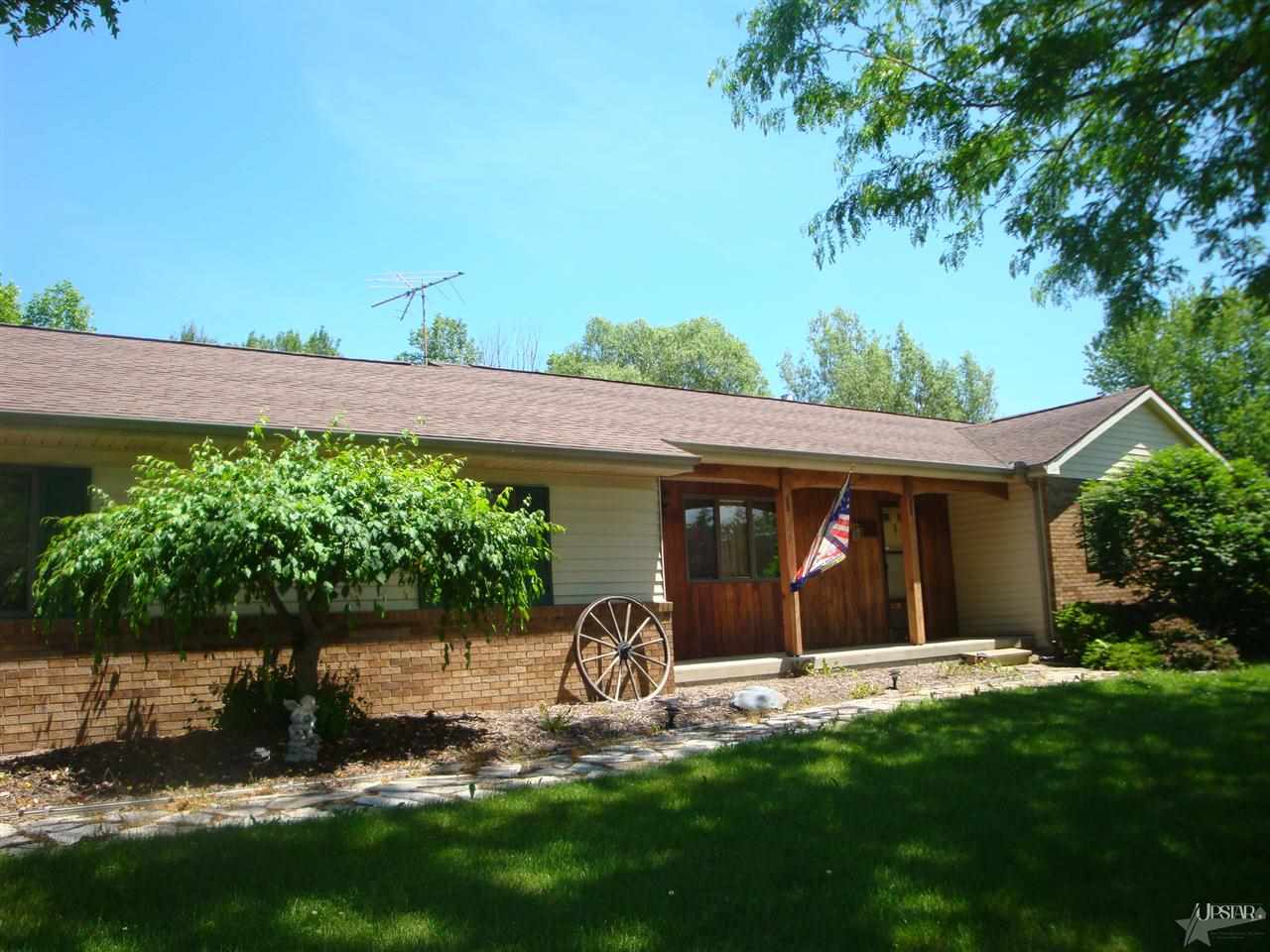 7221 West Hamilton Road South Fort Wayne, IN 46814 - Photo 2 of 28