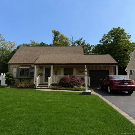 $649,000 | 52 Kime Avenue, North Babylon, NY 11703