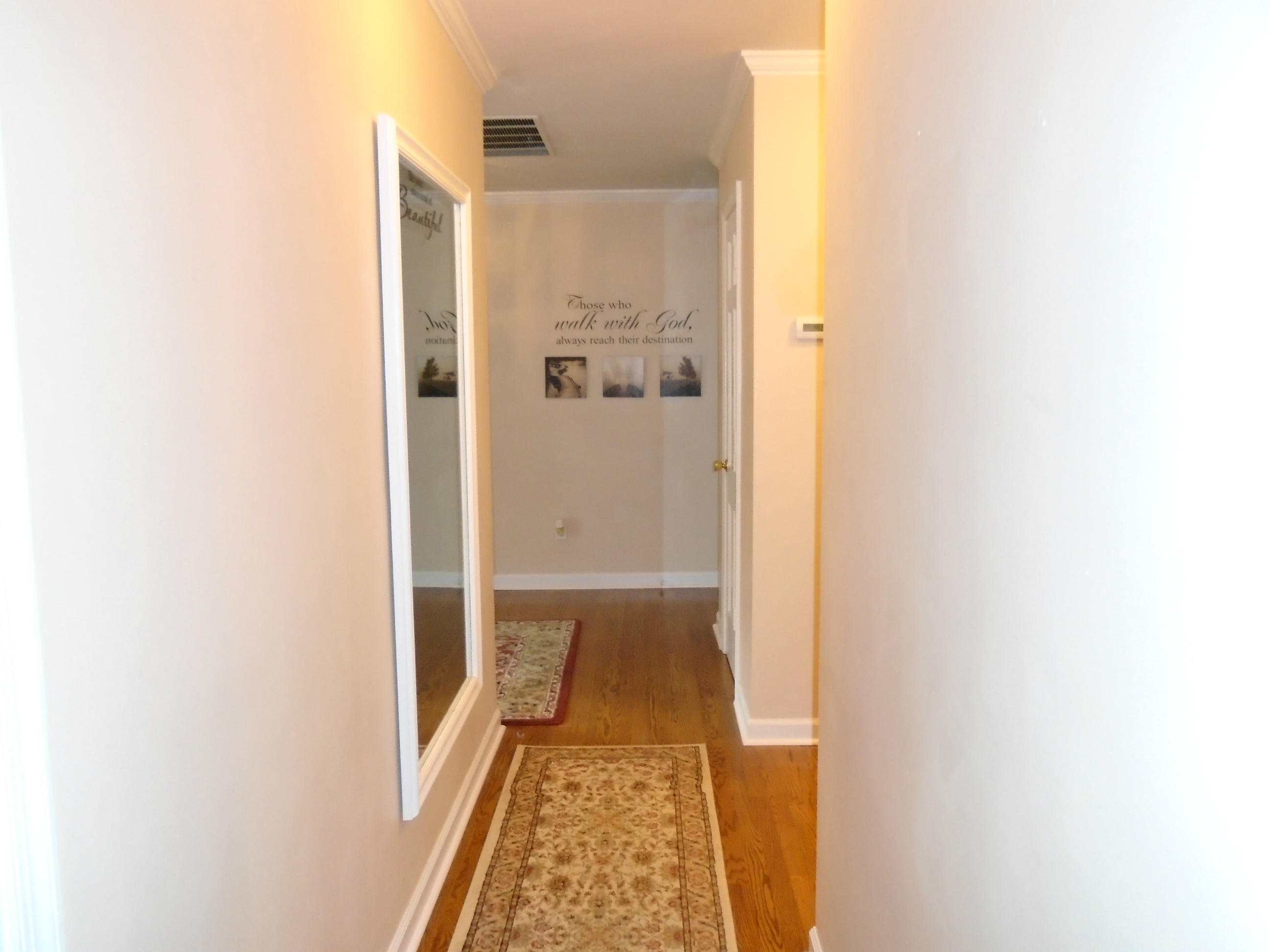 3107 Harmony Road Roanoke, VA 24018 - Photo 12 of 63 Hallway