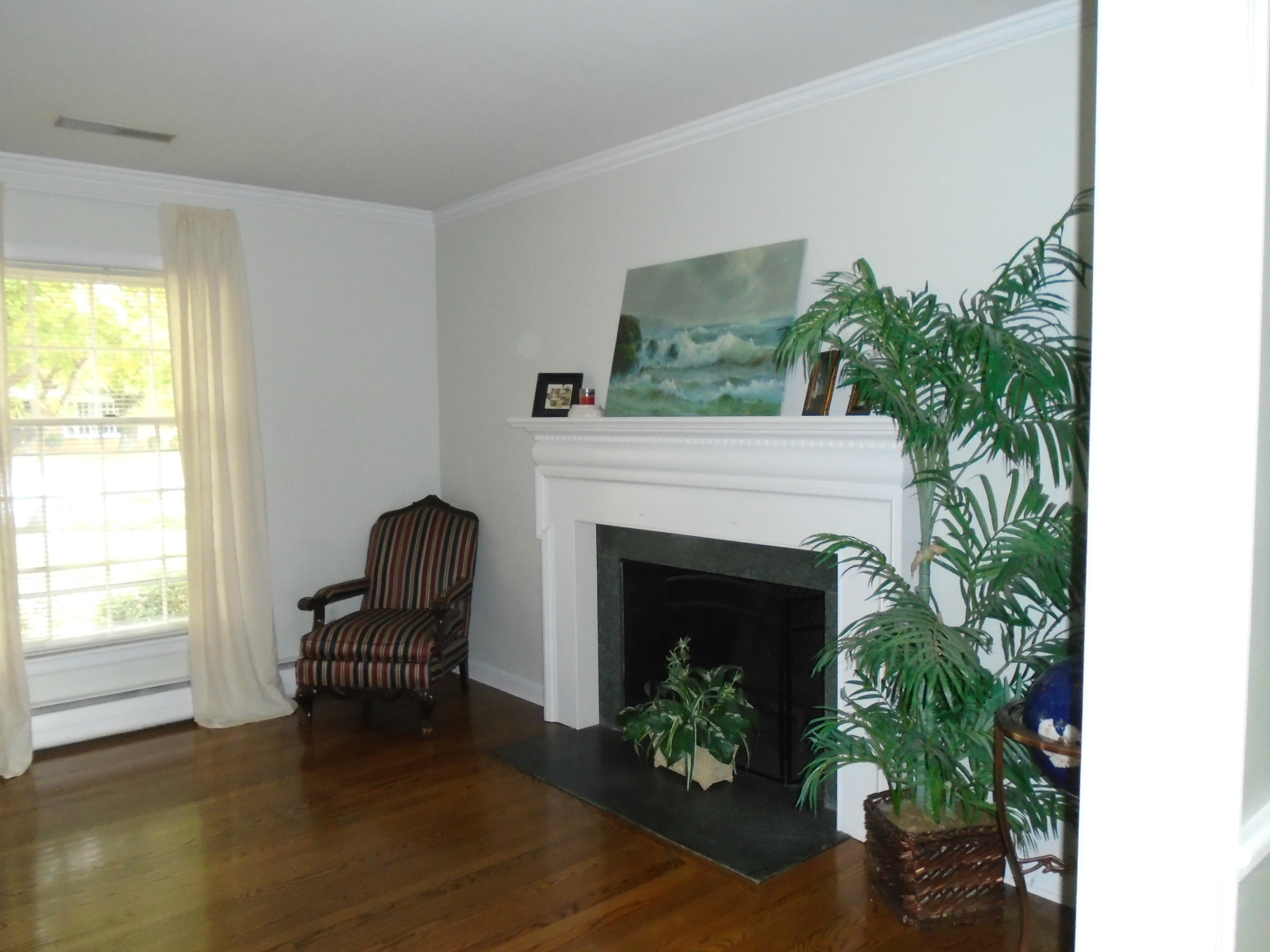 3107 Harmony Road Roanoke, VA 24018 - Photo 3 of 63 Living Room