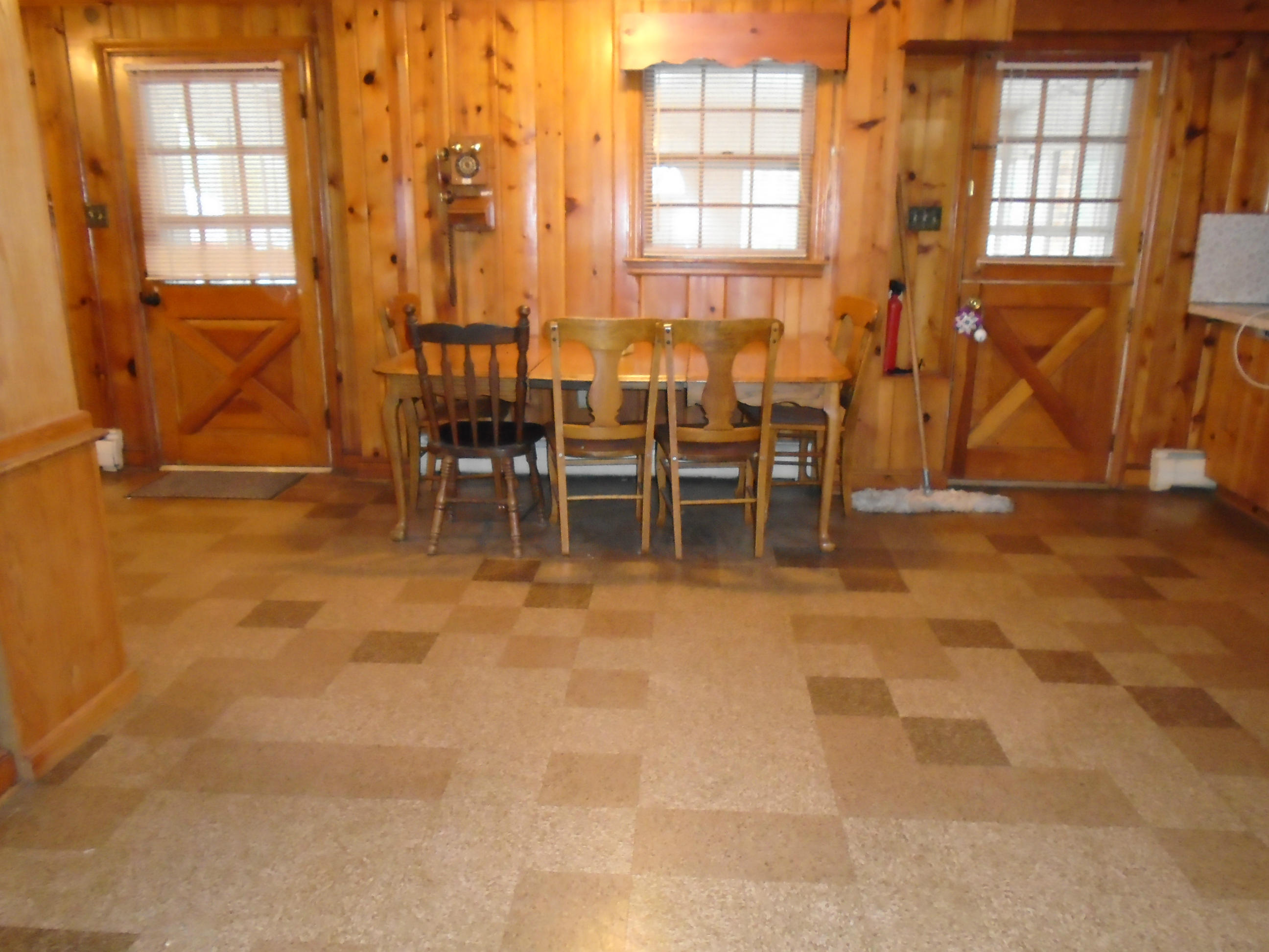 3107 Harmony Road Roanoke, VA 24018 - Photo 28 of 63 Dining area down