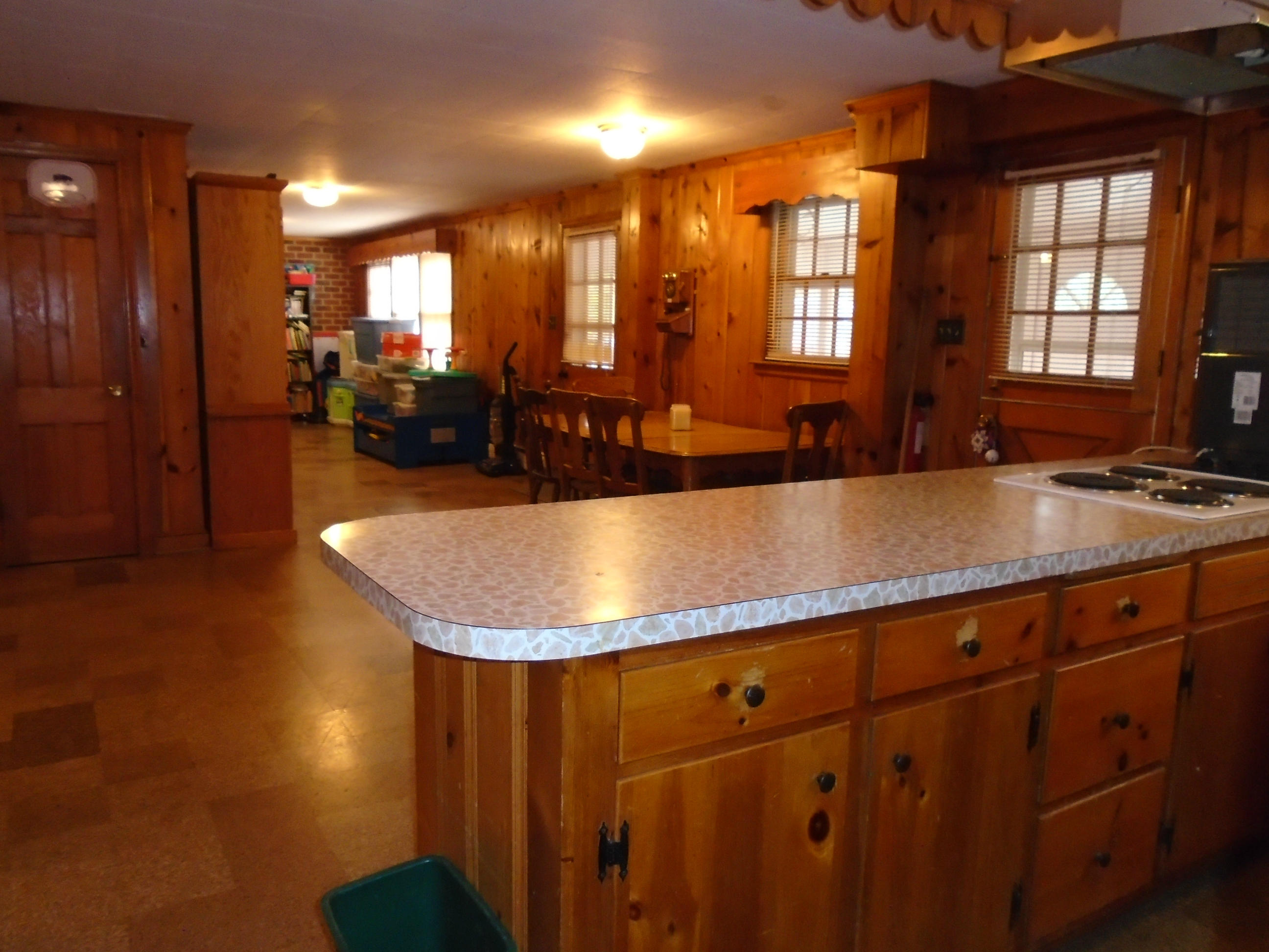 3107 Harmony Road Roanoke, VA 24018 - Photo 37 of 63 Kitchenette down