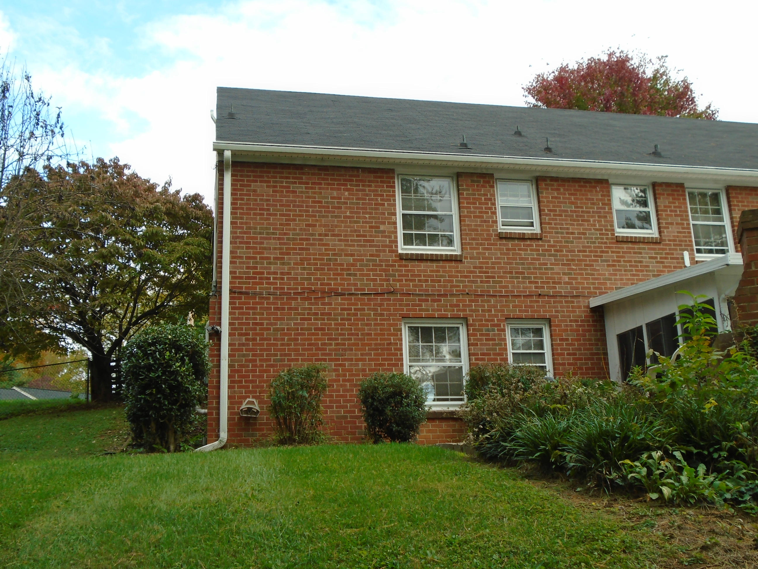 3107 Harmony Road Roanoke, VA 24018 - Photo 48 of 63 Brick to grade
