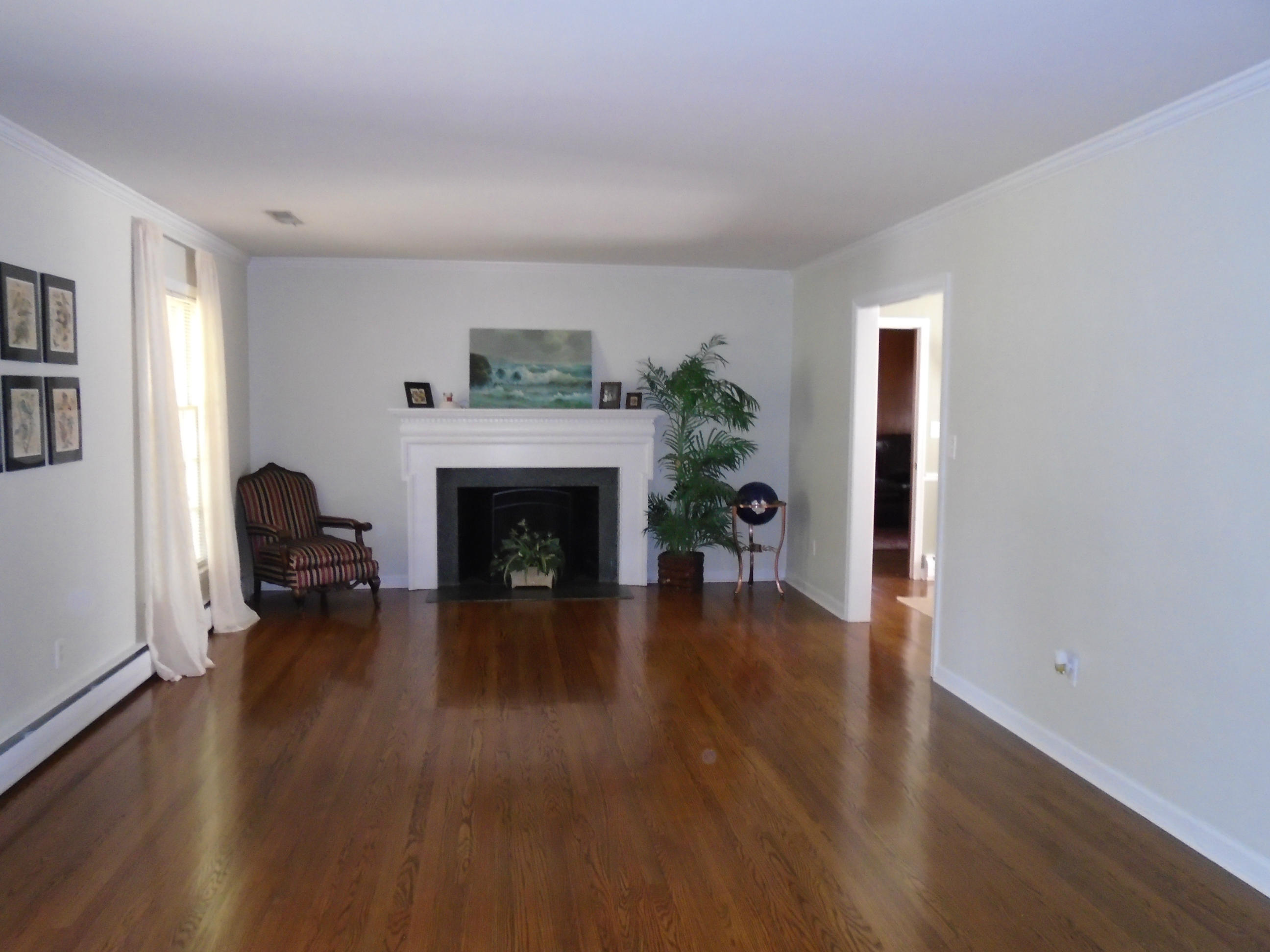3107 Harmony Road Roanoke, VA 24018 - Photo 8 of 63 Huge Living Rm