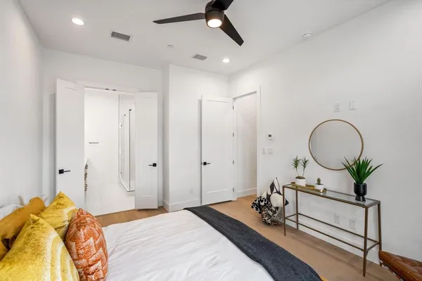 $3,400 | 4208 Live Oak Street, Unit 201, Dallas, TX 75204