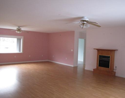 132 Ridge Road Monmouth, ME 04259 - Photo 5 of 11 Living Room.