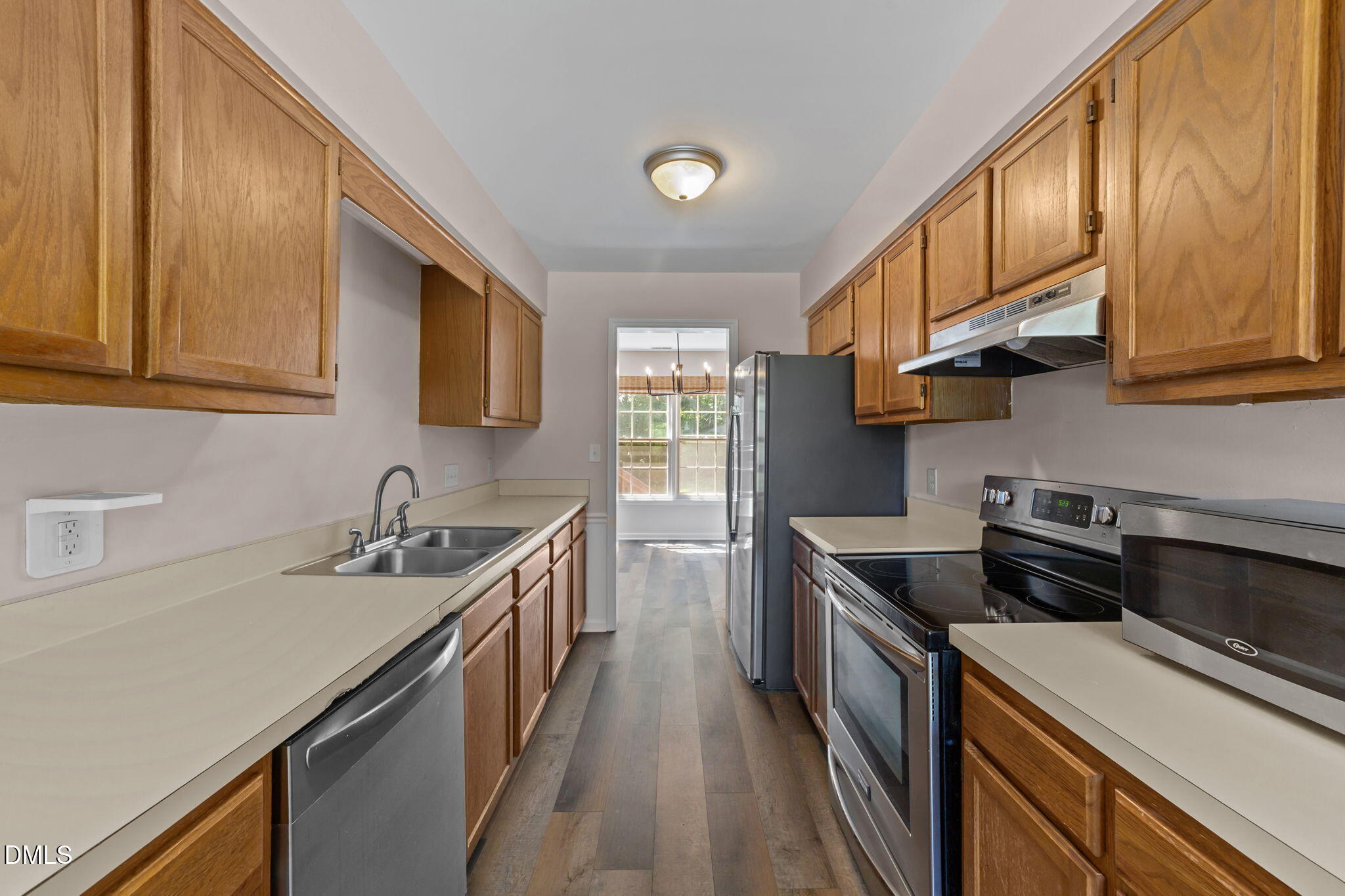 102 Shady Spring Place Durham, NC 27713 - Photo 11 of 37 21-web-or-mls-VB4A6645