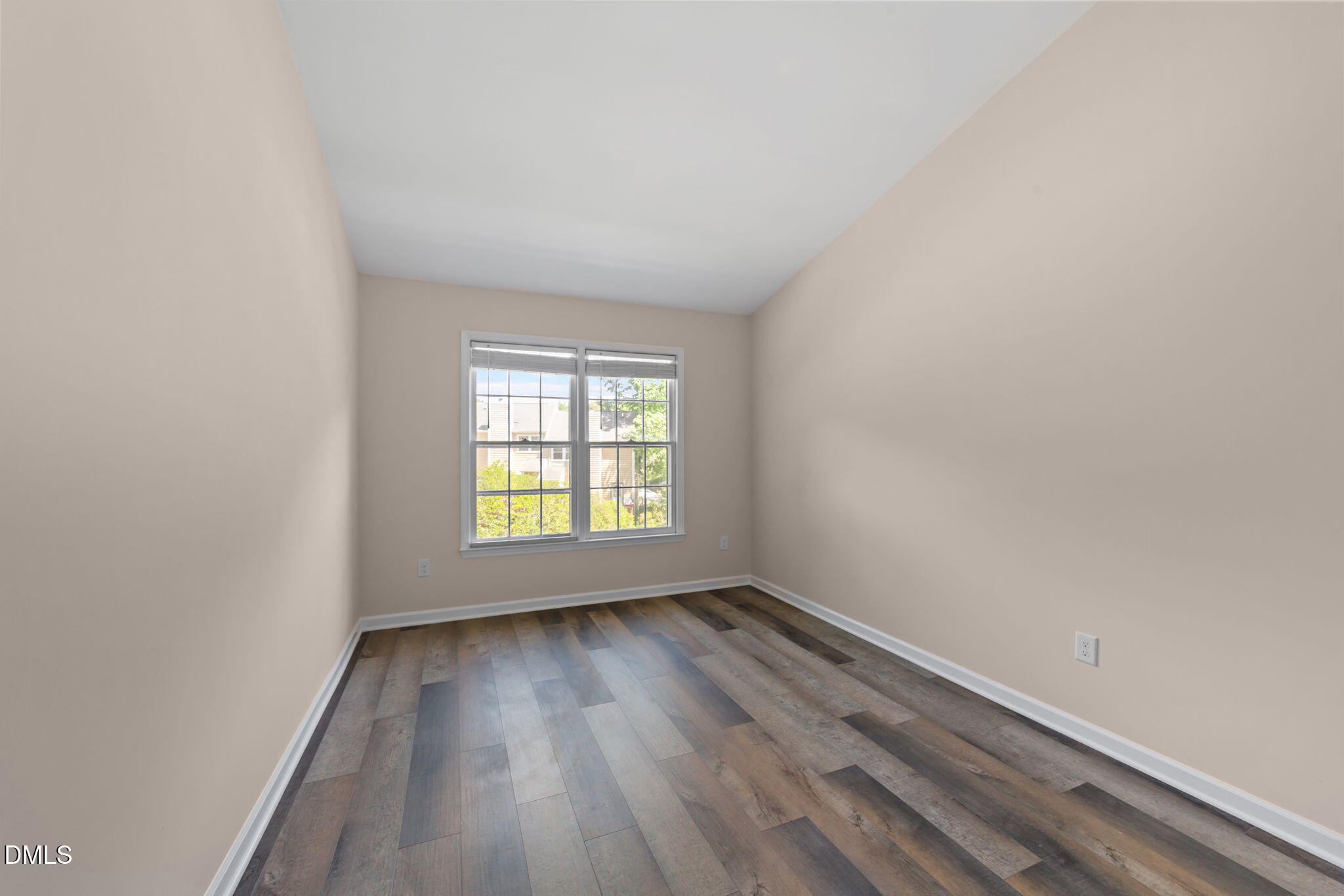 102 Shady Spring Place Durham, NC 27713 - Photo 19 of 37 32-web-or-mls-VB4A6696