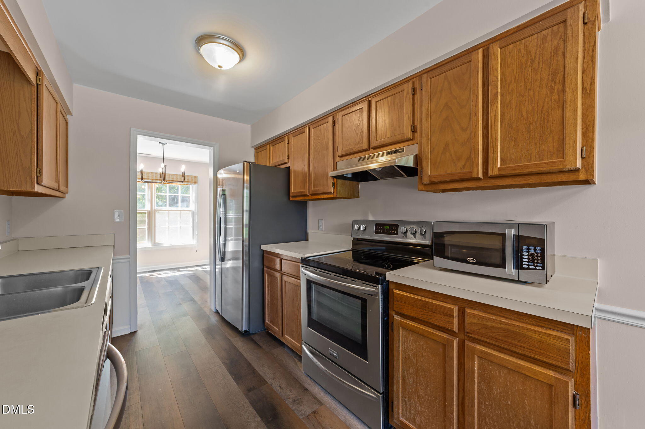 102 Shady Spring Place Durham, NC 27713 - Photo 9 of 37 19-web-or-mls-VB4A6639