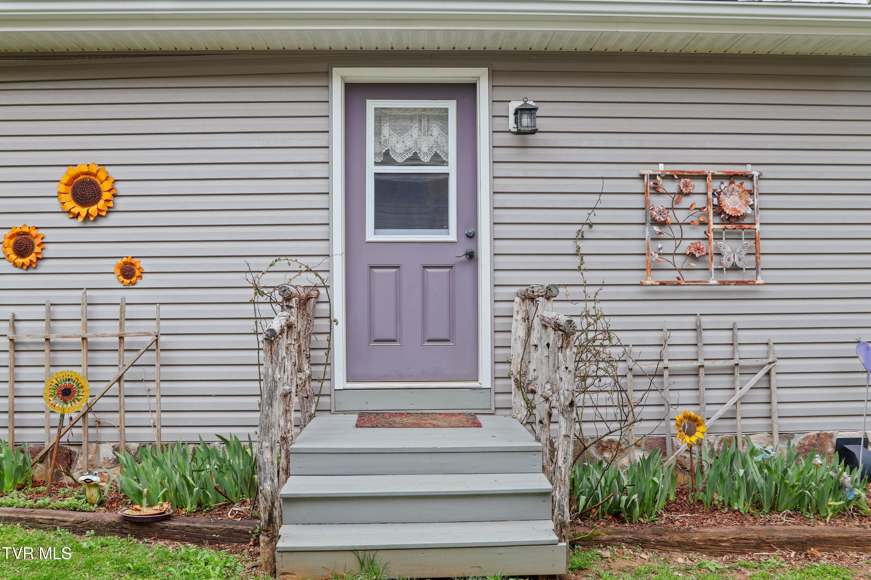 150 Rice Road Flag Pond, TN 37657 - Photo 57 of 80 06 Art Studio-02