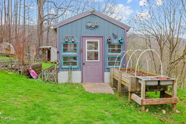 $890,000 | 150 Rice Road, Flag Pond, TN 37657