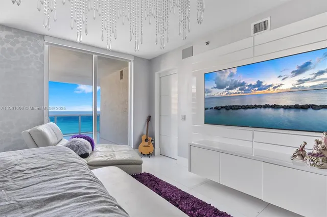 $2,610,000 | 2711 South Ocean Drive, Unit 1202, Hollywood, FL 33019