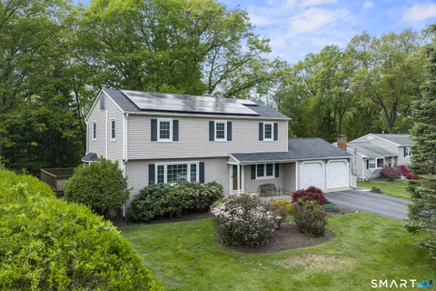 $700,000 | 24 Ridgedale Road, Bethel, CT 06801
