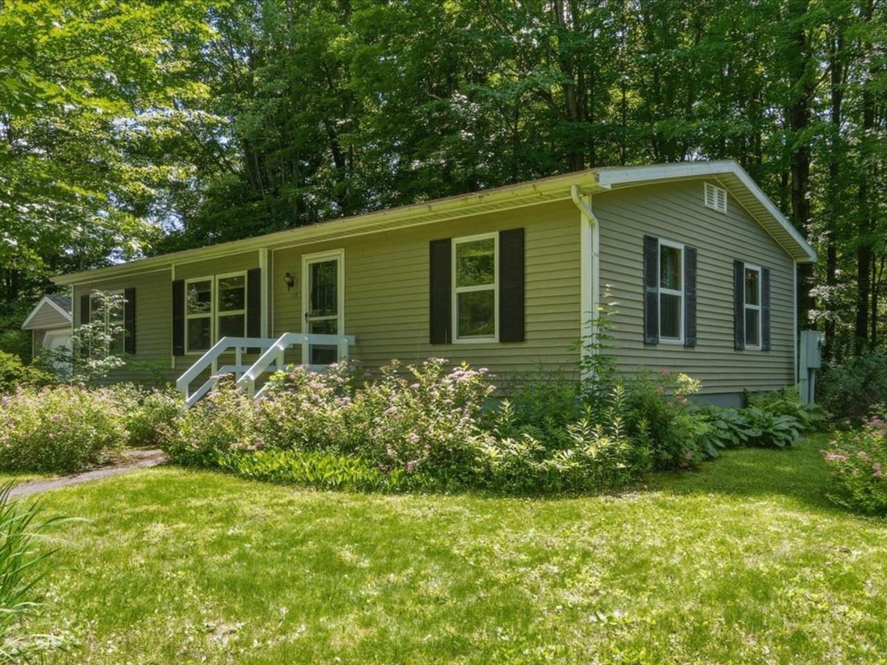 135 Williston Woods Road Williston, VT 05495 - Photo 23 of 29