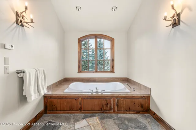 $75,000 | 1495 Homestake Drive, Unit 2, Aspen, CO 81611