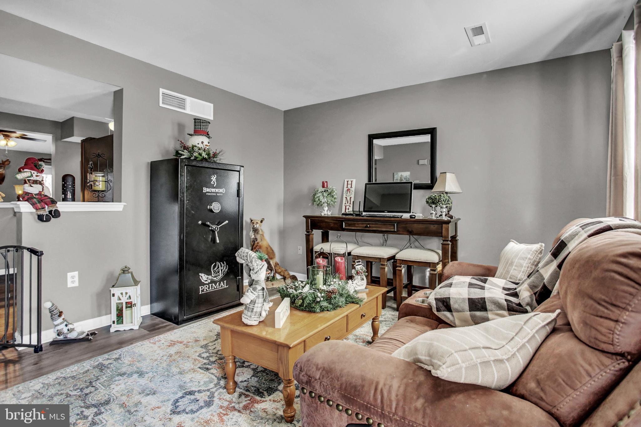 2912 Rainbow Road Dover, PA 17315 - Photo 3 of 33 Gallery Image 3