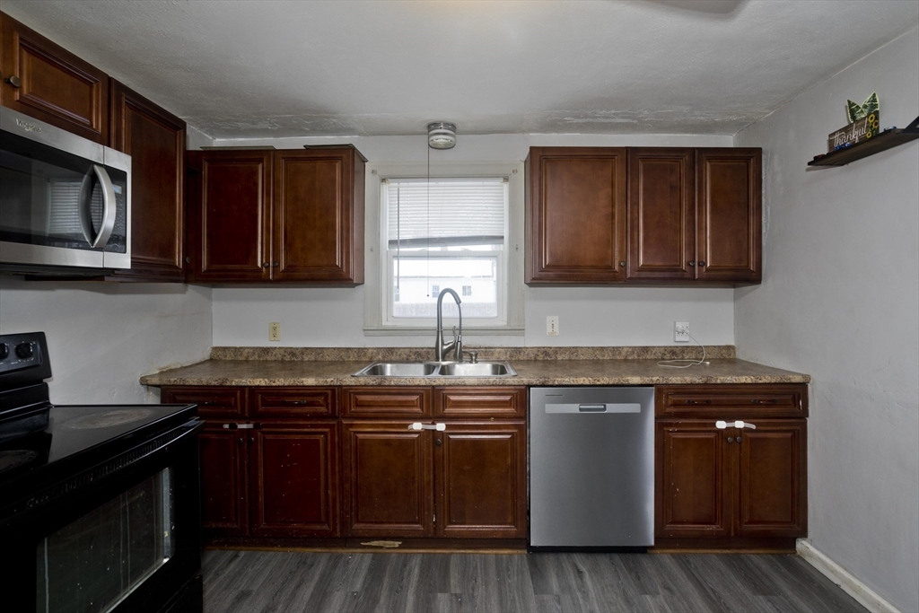 70 Chateaugay Street Chicopee, MA 01020 - Photo 2 of 17