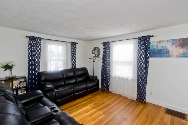 $284,900 | 70 Chateaugay Street, Chicopee, MA 01020