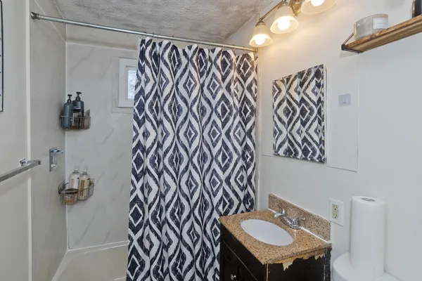 $284,900 | 70 Chateaugay Street, Chicopee, MA 01020