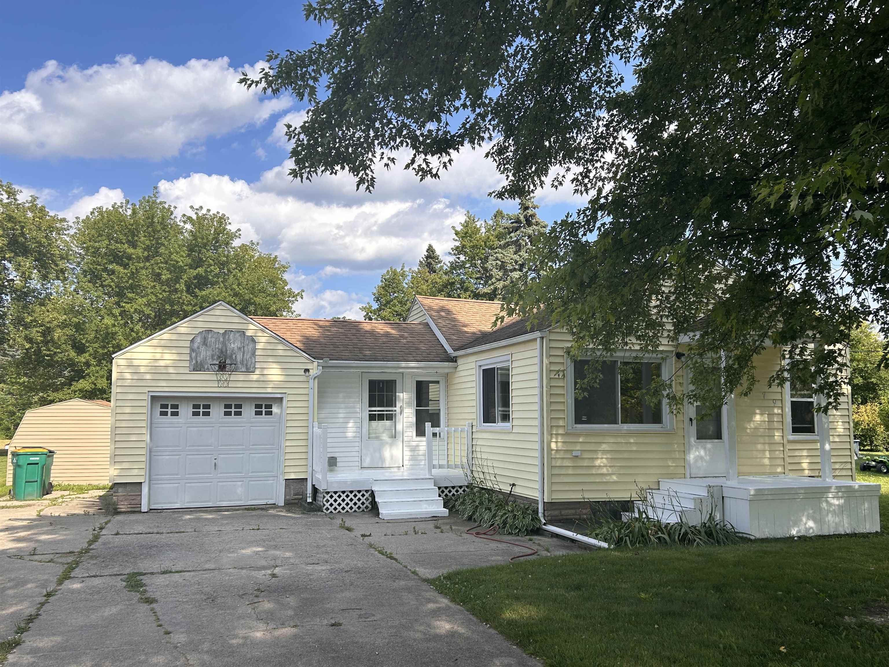 4679 Monitor Road Bay City, MI 48706 - Photo 1 of 32 Gallery Image 1