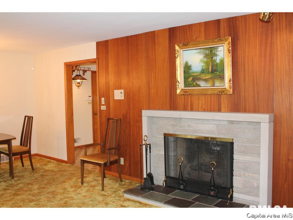25 Sumner Lane Springfield, IL 62707 - Photo 8 of 36 Gallery Image 8