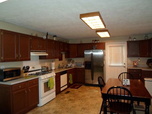 237 Hillcrest Road Madisonville, TN 37354 - Photo 5 of 19 05-SAM_0246