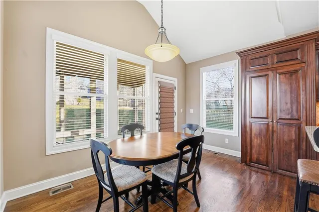 $550,000 | 10229 Avalon, Kansas City, MO 64154