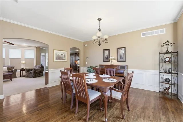 $550,000 | 10229 Avalon, Kansas City, MO 64154