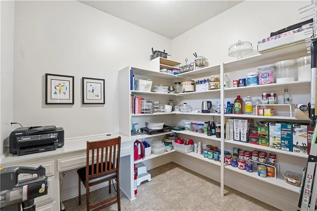 $550,000 | 10229 Avalon, Kansas City, MO 64154