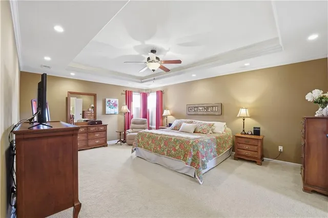 $550,000 | 10229 Avalon, Kansas City, MO 64154